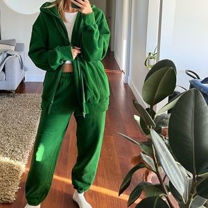 TNA Cozy Fleece Mega Sweatpant